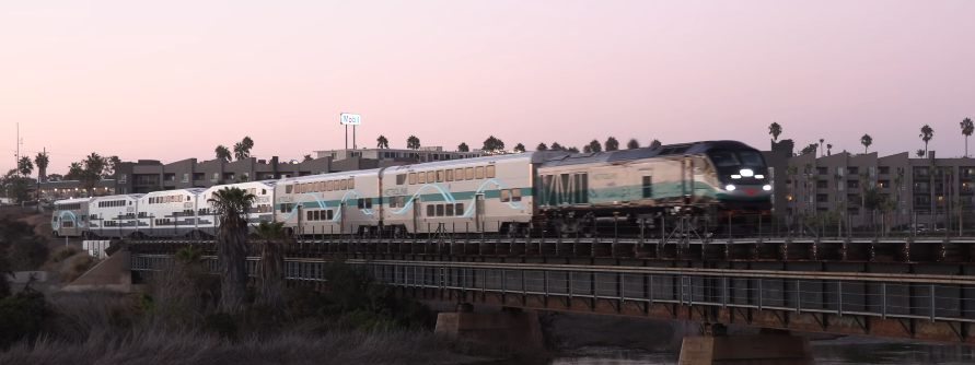 Локомотив EMD F125 Spirit